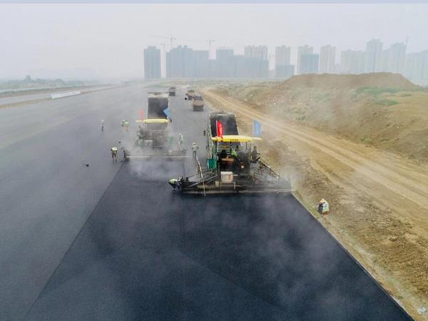 Precautions for paving asphalt pavement_1